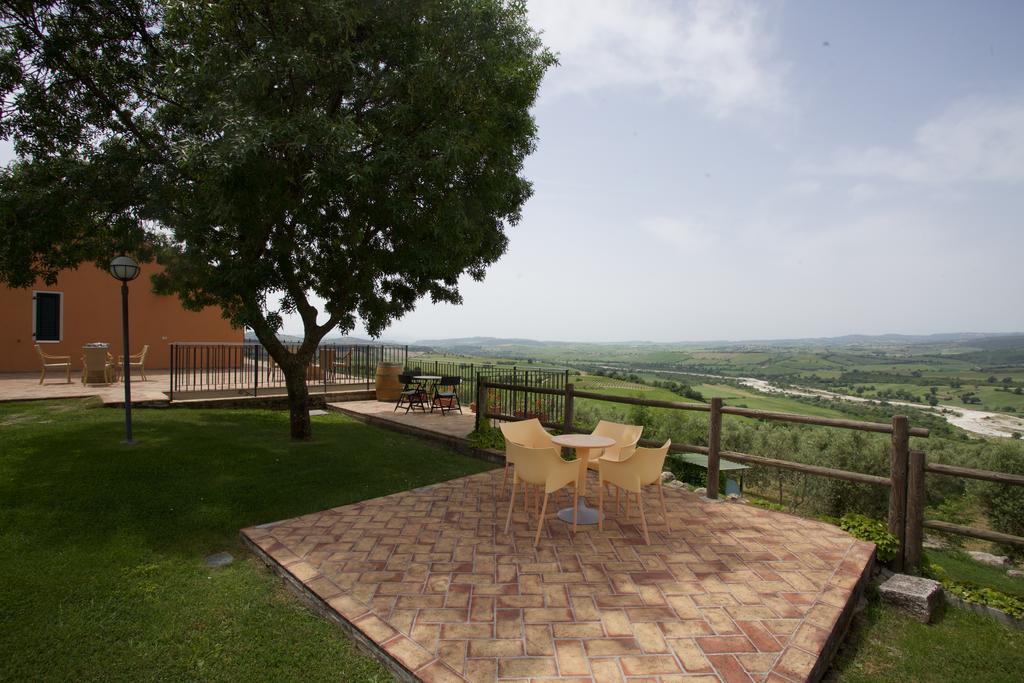 Bio Agriturismo Il Torrione Saturnia Ngoại thất bức ảnh